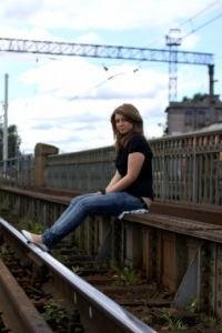 �������