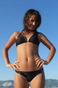 �����