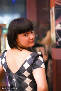 ���� ���