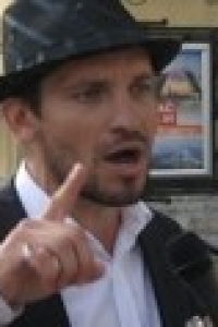 �������